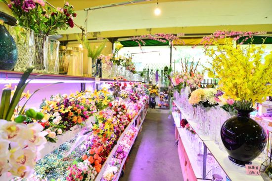 建國花市買人造花卉店