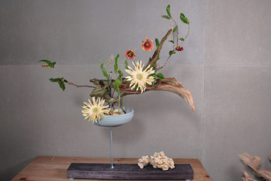 「秋香滿月」8 個品牌推出的中秋花藝作品一次看 戴月6